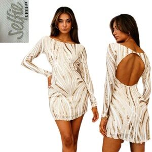 ✨ Selfie Karma Long Sleeve Keyhole Back Sequin Dress | Size XS | Like New ✨